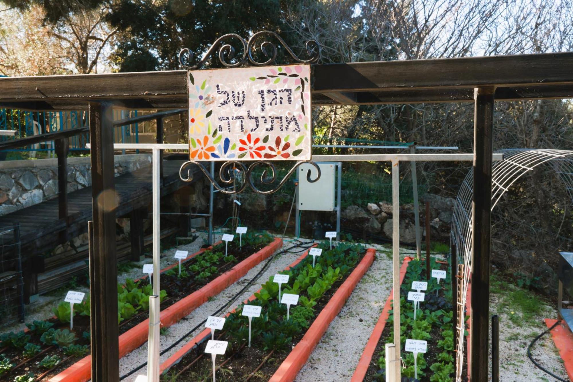 מכמנים הבית ליד הבוסתן מראה חיצוני תמונה